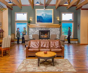 Photo 4 - Denali Bluffs Hotel