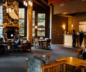 Photo 3 - Seward Windsong Lodge