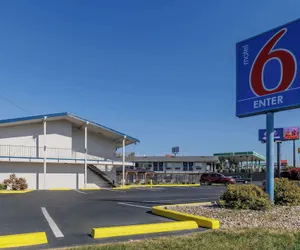 Photo 2 - Motel 6 Elizabethtown, KY