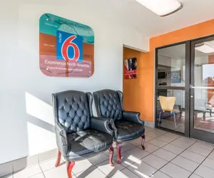 Photo 3 - Motel 6 Lumberton, NC