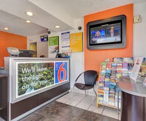 Photo 3 - Motel 6 – Santa Rosa, CA - South
