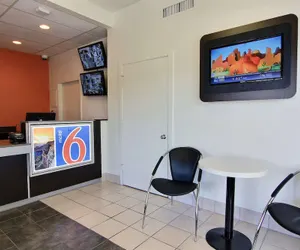 Photo 5 - Motel 6 Austin, TX - Central Downtown UT
