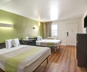 Photo 5 - Motel 6 Dallas, TX - Forest Lane