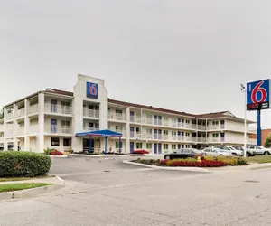 Photo 2 - Motel 6 Linthicum Heights, MD - BWI Airport