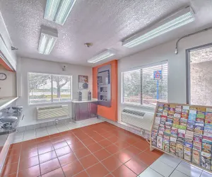 Photo 4 - Motel 6 San Antonio, TX - Fiesta