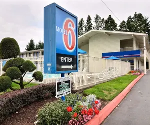 Photo 2 - Motel 6 Tumwater, WA - Olympia