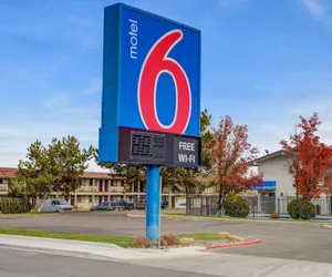 Photo 2 - Motel 6 Carson City, NV