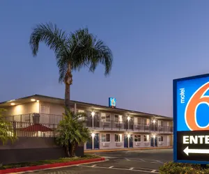 Photo 2 - Motel 6 Fontana, CA