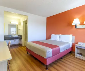 Photo 5 - Motel 6 Phoenix, AZ - Airport - 24th Street