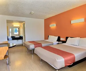 Photo 5 - Motel 6 Austin, TX - North Central
