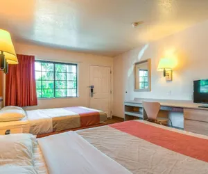 Photo 4 - Motel 6 Pomona, CA - Los Angeles
