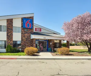 Photo 2 - Motel 6 Spokane, WA - East