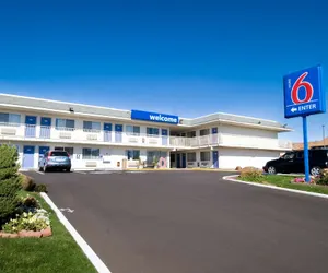 Photo 2 - Motel 6 Pendleton, OR