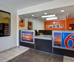 Photo 4 - Motel 6 Dania Beach