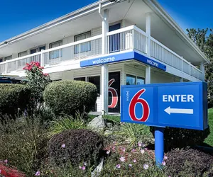 Photo 2 - Motel 6 Sparks, NV - Airport - Sparks