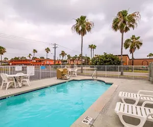 Photo 2 - Ocean Inn South Padre Island