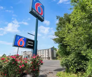 Photo 2 - Motel 6 York, PA - North