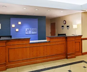 Photo 2 - Holiday Inn Express Hotel & Suites Richmond-Brandermill, an IHG Hotel