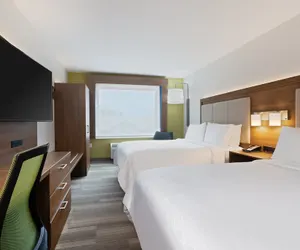 Photo 4 - Holiday Inn Express Ft. Lauderdale Cruise-Airport by IHG