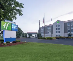 Photo 2 - Holiday Inn Express Greenville by IHG