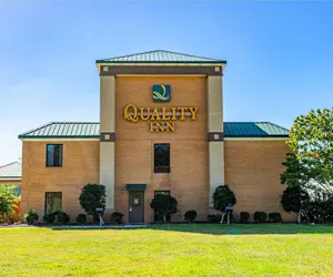 Photo 2 - Quality Inn Whiteville North