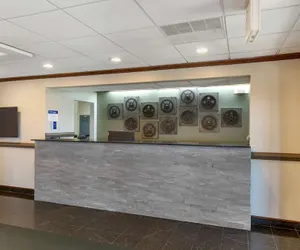Photo 4 - Best Western Plus South Hill Inn