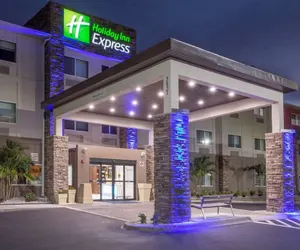 Photo 2 - Holiday Inn Express Naples South I-75, an IHG Hotel