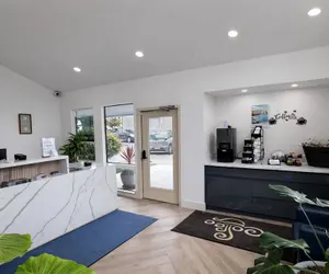 Photo 4 - Cannery Row Inn