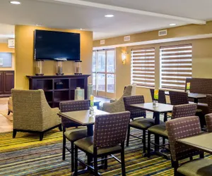 Photo 3 - Holiday Inn Express & Suites Sandy - South Salt Lake City, an IHG Hotel