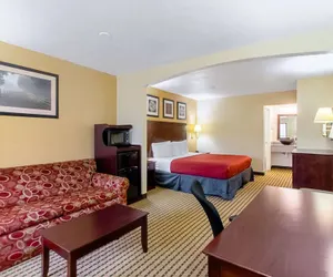 Photo 4 - Quality Inn & Suites