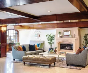 Photo 2 - Ayres Suites Diamond Bar