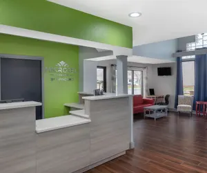 Photo 3 - Microtel Inn by Wyndham Cornelius/Lake Norman