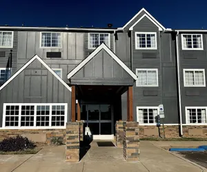Photo 2 - Greenville Pelham Inn by IHG