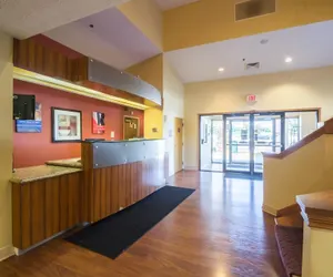 Photo 3 - Motel 6 Indianapolis, IN - Airport