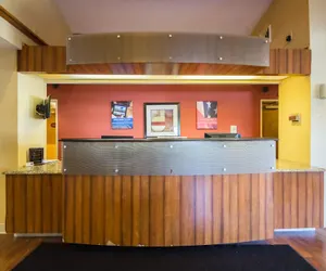 Photo 3 - Motel 6 Indianapolis, IN - Airport