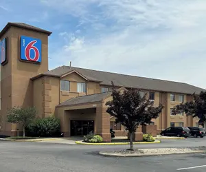 Photo 2 - Motel 6 Indianapolis, IN - Airport