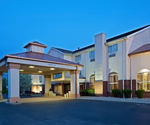 Photo 2 - Holiday Inn Express & Suites Cincinnati-N/Sharonville, an IHG Hotel