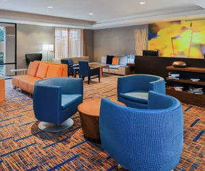 Photo 5 - Courtyard by Marriott Beaumont