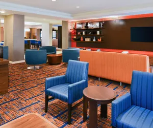 Photo 5 - Courtyard by Marriott Beaumont