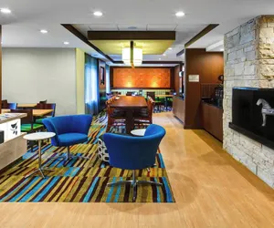 Photo 3 - Fairfield Inn & Suites by Marriott Atlanta Suwanee