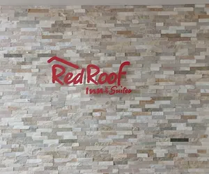 Photo 4 - Red Roof Inn & Suites Euless - DFW Airport Southwest