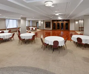 Photo 2 - Ramada by Wyndham Milwaukee