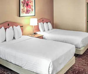 Photo 4 - Crystal Inn Hotel & Suites Midvalley