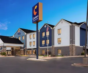 Photo 2 - Comfort Inn & Suites Kenosha-Pleasant Prairie