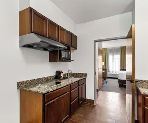 Photo 5 - Comfort Inn & Suites Kenosha-Pleasant Prairie