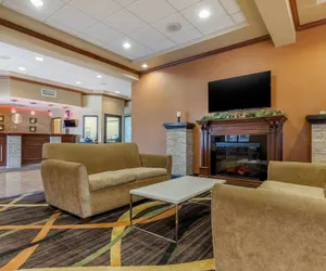 Photo 3 - Comfort Inn & Suites Kenosha-Pleasant Prairie