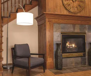 Photo 4 - Country Inn & Suites by Radisson, Forest Lake, MN