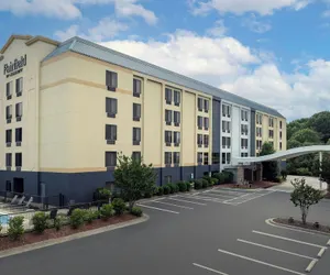 Photo 2 - Fairfield Inn & Suites by Marriott Winston-Salem Hanes Mall