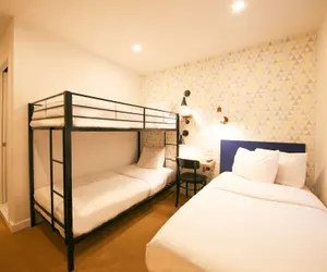 Photo 4 - Doxie Hotel