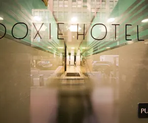 Photo 2 - Doxie Hotel